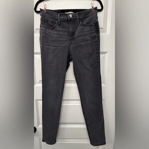Madewell Women's Roadtripper Charcoal Skinny Jeans, size 28